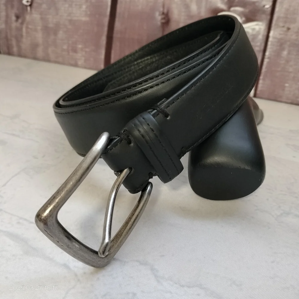 Columbia Men's Trinity Belt Black Silver Buckle Leather Lining Classic Business